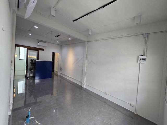 HR 9484  ให้เช่าพื้นที่แบบเหมาทั้งชั้น 44 ตรม. โครงการ The Hub Phahol-Ari ติดถนนใหญ่ใกล้ BTS อารีย์และสะพานควาย