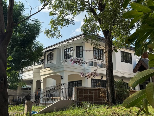 P791 ให้เช่าบ้านเดี่ยว หมู่บ้านลดาวัลย์ ศรีนครินทร์ ซอยศรีด่าน 14 ตกแต่งสวยพร้อมเข้าอยู่