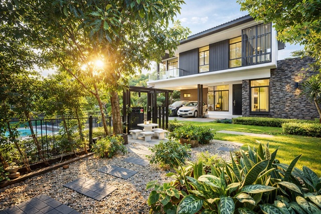 บ้านเดี่ยว 2 ชั้น ดีไซน์ทันสมัย 4 น้ำ ใกล้นิคมอัญธานี 1 กม.  4นอน พร้อมเฟอร์ฯครบ 8แอร์ มัณฑนา อ่อนนุช-วงแหวน4