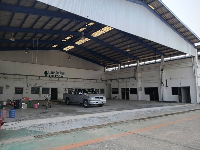 เช่าโกดังติดถนน สีหราชเดโชชัย ตำบลวัดจันทร์ อำเภอเมือง จังหวัดพิษณุโลก