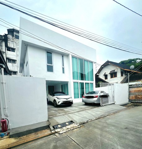 ขาย บ้านเดี่ยว 2 ชั้น ซอย รัชดา 32 บ้านรีโนเวทใหม่ Minimal style ตกแต่งพร้อมเข้าอยู่ ใกล้MRTลาดพร้าว 095-164-2956