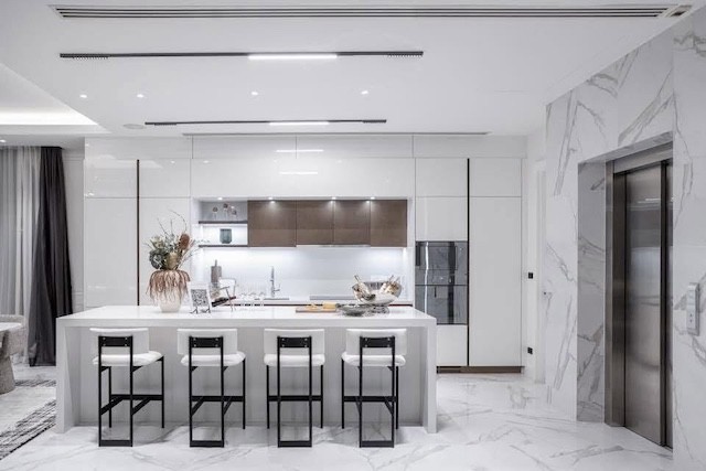 BH4408 ขายและเช่า Ultra Luxury House Ekkamai 22 บ้านเดี่ยวสุดหรูใจกลางเอกมัย 3.5 ชั้น พร้อมสระว่ายน้ำส่วนตัวและลิฟต์ Schindler