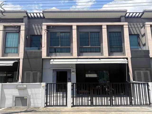 รหัสC7331 ให้เช่าทาวน์โฮมหมู่บ้านพลีโน่ สุขุมวิท-บางนา บ้านตกแต่งพร้อมเข้าอยู่