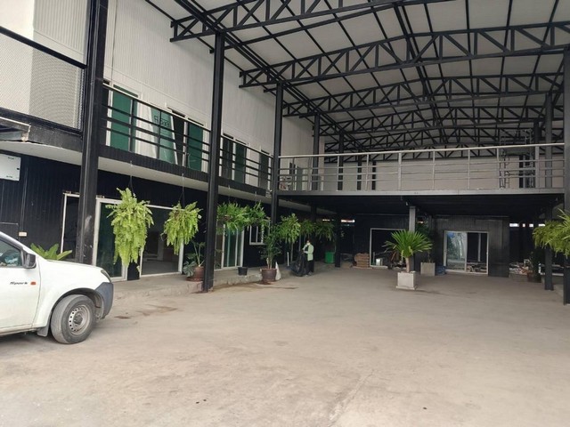 ให้เช่าอาคาร 2 ชั้น ขนาด 1500 ตรม. ซอยรัชดา 14 พร้อมลานจอดรถ ใกล้ MRTห้วยขวาง