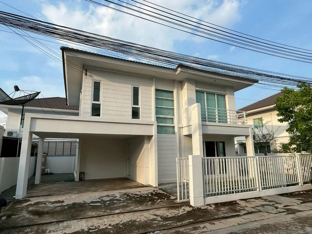 บ้านเดี่ยว หลังใหญ่ ปรับปรุงใหม่ ว่างให้เช่าบ้านทำใหม่ทั้งหลัง พร้อมเฟอร์และเครื่องใช้ไฟฟ้า