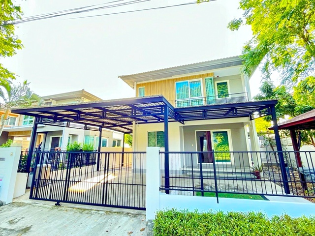 เจริญพัฒนา พระยาสุเรนทร์ 30 บ้านเดี่ยว 2ชั้น 4 นอน 2 น้ำ ใกล้ BTSบางชัน 800 ม. ถ.รามอินทรา109-117 50 ตร.ว. 200 ตร.ม.ไม่ชนใคร  แฟชั่น 2.5กม.