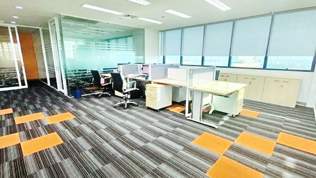 อาคารเซ็นทรัล ซิตี้ ทาวเวอร์ บางนา   บิ๊กซี บางนา 200 ม.เซ็นทรัล บางนา 10 ม. ให้เช่า บนชั้นที่ 16-19 วิวเมืองสวย 186 ตร.ม.