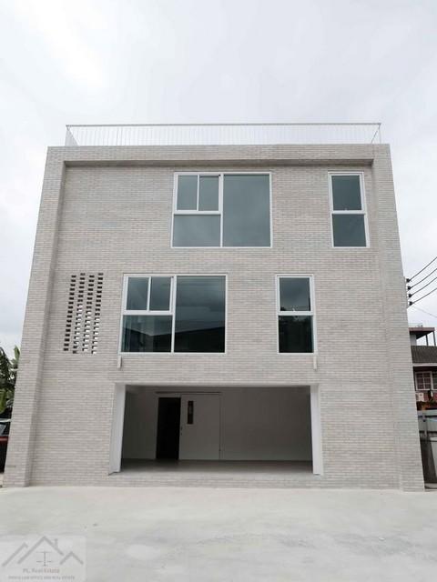 ขายอาคารสำนักงาน 4 ชั้น 600 ตร.ม. ซอยนาคนิวาส 15 ใกล้เลียบด่วนรามอินทรา