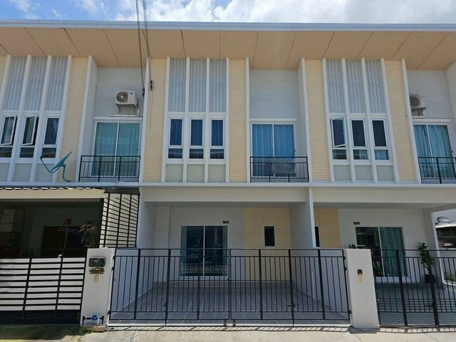 ขายทาวน์โฮมศรีราชา ราคาถูก มบ.เดอะมิกซ์ แกรนด์ หนองขาม ศรีราชา FP-H01781