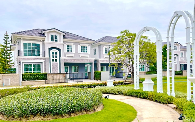 ไบเทค บางนา 900 BTSสำโรง 900ม. 4นอน ม.บางกอกมอลล์ 40ตร.ว. 250 ตร.ม. บ้าน 2 ชั้น  3น้ำ