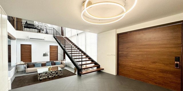 P2134 ขายบ้านเดี่ยว 3 ชั้น ขนาด125 ตรว. บ้านสร้างเอง กรุงธนบุรี 4 ใจกลางเมือง ใกล้ BTS  ใกล้ ไอคอนสยาม