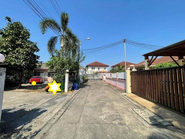 ขายที่ดิน 129 ตร.ว. พร้อมบ้านชั้นเดียว ย่านเลียบด่วน ซอยสังคมสงเคราะห์ 24