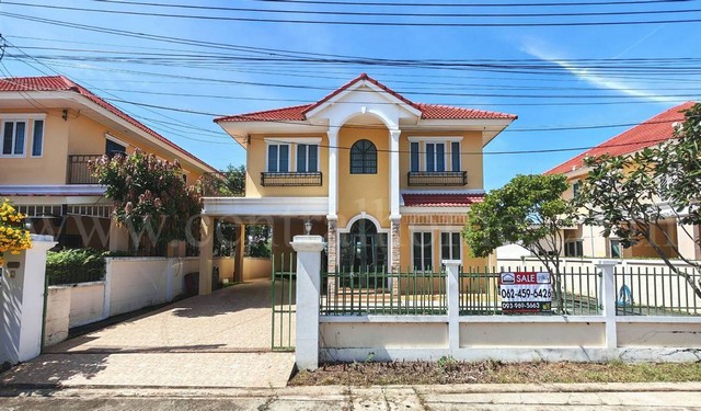 บ้านเดี่ยว หมู่บ้านไรรดา ทำเลดี ใกล้ห้างเซ็นทรัลนครปฐม พร้อมอยู่