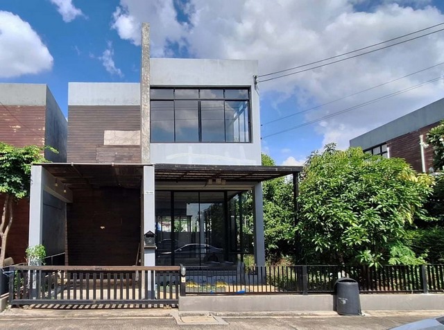 ขาย บ้านแฝด เดอะซีซั่น เพชรเกษม 69  ห่างจาก วิคตอเรีย การ์เด้นส์ 3.50 กม.