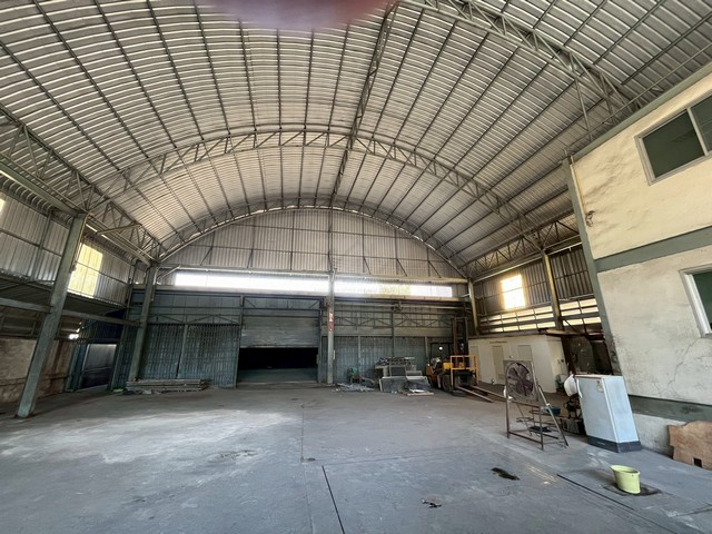 ให้เช่าโกดังโรงงาน พื้นที่สีม่วง ขนาด 1000 ตรม. ทำเลทอง ติดถนนใหญ่ ปู่เจ้า สมุทรปราการ ขอใบรง. ได้