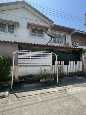 ขายด่วน!!! โอกาสดีอนาคตราคาพุ่ง ถนน 4 เลนกำลังก่อสร้าง ทาวน์โฮม หมู่บ้านกิตติชัยวิลล่า 10 หนองจอก ถนนมิตรไมตรี การเดินทางสะดวก