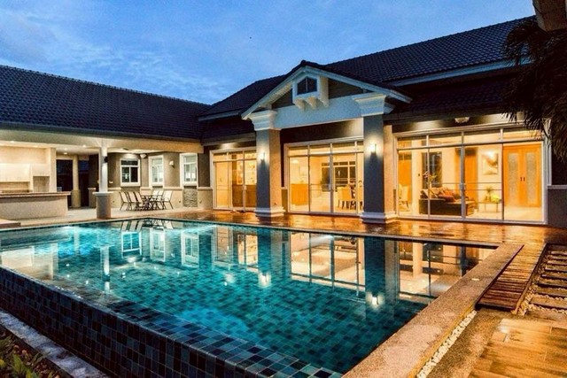 บ้านเดี่ยวหลังใหญ่ เนื้อที่กว้างขวาง แม่ปูคา สันกำแพง
