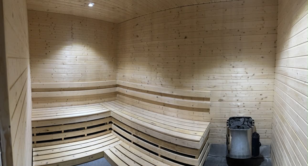 พูลวิลล่าหรู ในโซน Exclusive ของพระตำหนัก  750 ตร.ม. บนที่ดิน 153 ตร.ว.