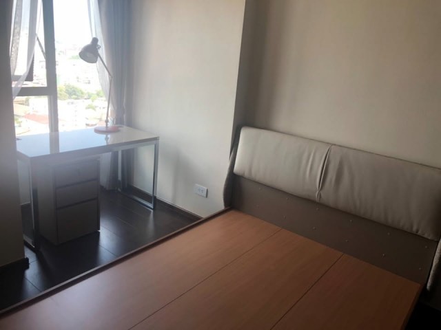 C Ekkamai Nice private clean 18th floor BTS Ekkamai