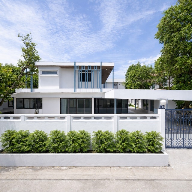 คฤหาสน์ 200 ตร.ว.  MRT สุทธิสาร 900 ม.  5นอน 5คัน  4น้ำ ใกล้ MRTรัชดาภิเษก 400 ม. เซ็นทรัลพระราม9 บ้านเดี่ยว 2 ชั้น ถนนรัชดาภิเษก17-21