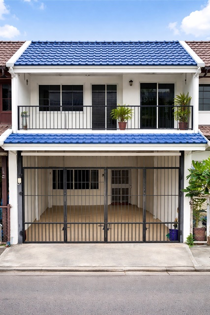 ทาวน์เฮ้าส์ 2 ชั้น 2 นอน 2 น้ำ 22 ตร.ว.ทำเลงามวงศ์วาน  ตลาดประชานิเวศน์ 900 ม. ศูนย์ราชการนนทบุรี 2.14กม  ท่าทราย