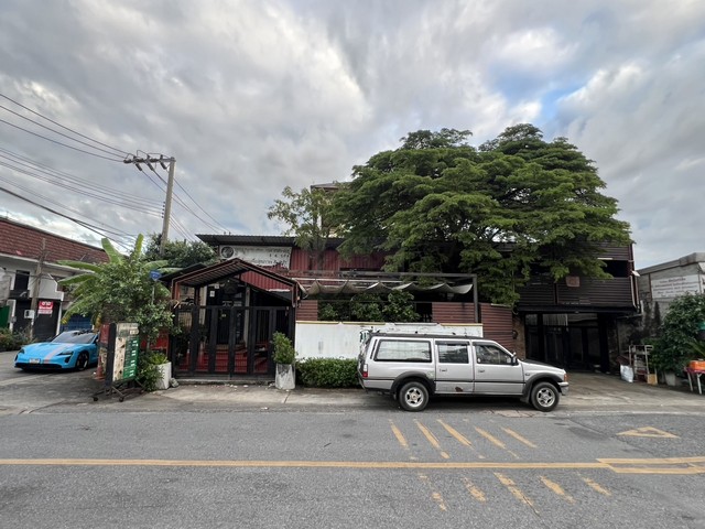 ให้เช่าอาคาร 2 ชั้น แปลงมุมสวย ริมถนน 350 ตรม. ทำเล เสนานิคม25 ประเสริฐมนูกิจ 14 เหมาะกับหลายธุรกิจ