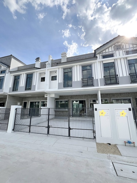 BH3973 ให้เช่าบ้าน Villaggio 3 ศรีนครินทร์ บางนา ใกล้ Mega Bangna บ้านสวยพร้อมอยู่ Pet Friendly เฟอร์ครบ