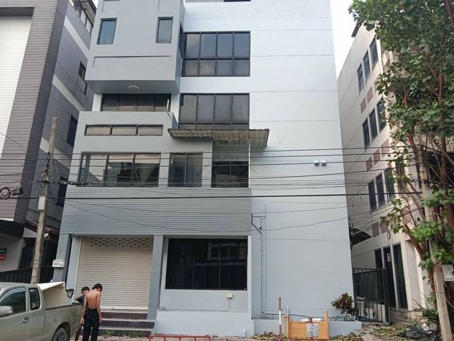 ขายอาคารสำนักงาน 5 ชั้น กว่า 500 ตรม. โครงการมินิ แอร์พอร์ต ออฟฟิศ (Mini Airport Office) ริมถนนวิภาวดีขาเข้า ตกแต่งพร้อมใช้ ใกล้ฐานทับอากาศ