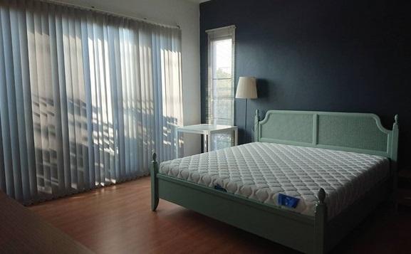 P2224 ให้เช่าบ้านเดี่ยว 2 ชั้น หมู่บ้าน สัมมากร ซอยรามคำแหง112 มีห้างแมคโครและตลาดสดอยู่ในหมู่บ้าน ใกล้รถไฟฟ้าสัมมากร