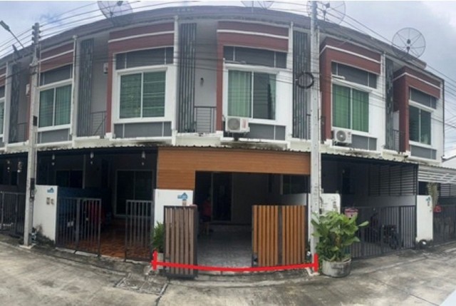 ขายทาวน์เฮ้าส์มือสองปลวกแดง  โครงการเดอะ พีค เนเชอรัล ปลวกแดง-มาบยางพร ระยอง