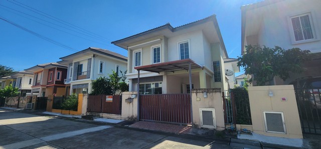 บ้าน พฤกษาวิลเลจ 28 3190000 BAHT. 3Bedroom ขนาด = 35 ตร.ว.   สวยและดี