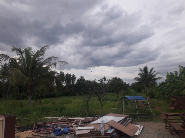 ขายถูก ด่วน!  ที่ดินเปล่าติดโรงเรียนเอกชน  16-0-37 ไร่ ที่ดิน ซอยเอกชัย 112 แขวงบางบอน เขตบางบอน