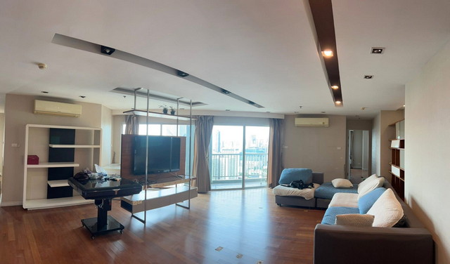คอนโด belle grandrama9 ให้เช่า 6 ห้องนอน ชั้น 30  เนื้อที่295.3 ตร. ม（3ห้อง master bedroom)