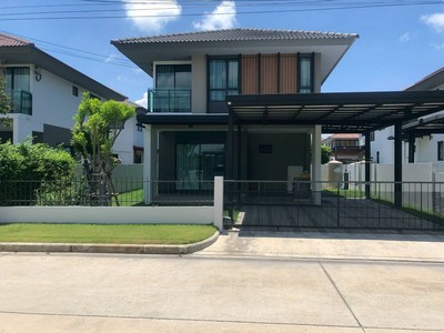 สภาพใหม่เหมือนมือ1 หมู่บ้านบุราสิริ​ บางนา บ้านเดี่ยว2 ชั้น ขนาด 50 ตร.วา.