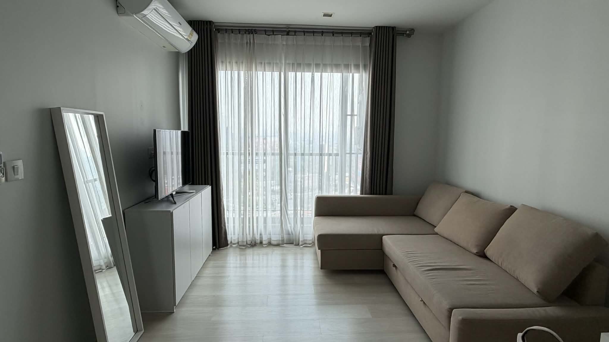 Life One Wireless Comfortable Convenient Clean 16th Floor BTS PloenChit