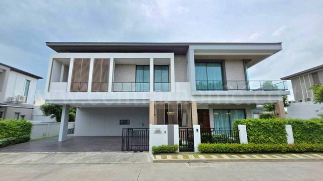 ลดราคา บ้านเดี่ยว บางกอก บูเลอวาร์ด วิภาวดี - พหลโยธิน ทำเลดี