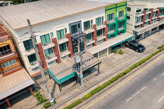 260912plazaarkjn ให้เช่า อาคารพาณิชย์ ตลาด 246 พลาซ่า 900 ม รร.ปิยะฉัตร 150 ม. บางกรวย-ไทรน้อย บางบัวทอง อาคารพาณิชย์ 4 ชั้นให้เช่า 2 นอน 3