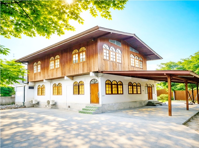 เพชรเกษม48-58 MRTภาษีเจริญ 700ม. ให้เช่าบ้านไม้ไทย ติดคลองบางจากจอดรถ 15–20คัน  เข้าซอย400ม  250 ตารางวา  1000 ตร.ม.