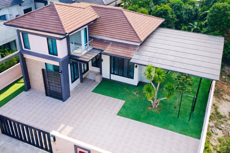 Do home โลตัส มาบตาพุด 3.20กม. 3นอน 3น้ำ คฤหาสน์ 2 ชั้น ทับมา พร้อมโรงจอดรถพิเศษ 96 ตร.ว. 300 ตร.ม. BEYOND  สนามแบดมินตัน