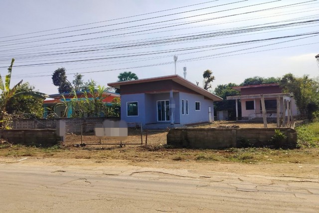 ขายบ้านพร้อมที่ดิน  อำเภอเมืองเชียงราย ถนนสายบ้านเด่น - ท่าข้าวเปลือก เชียงราย