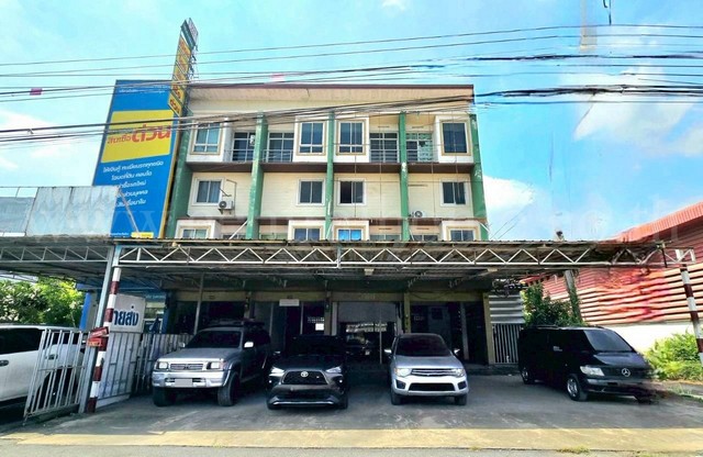 อาคารพาณิชย์ 4 ชั้น 3 คูหา ลาดหลุมแก้ว ติดถนน 346 ปทุมธานี