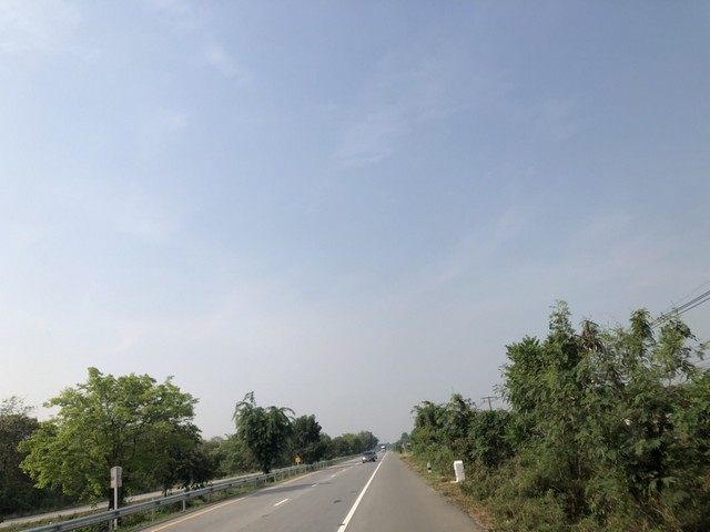 เล็งทรัพย์ดีเก็งเก็บอนาคต เมืองบ้านตากจังหวัดตาก  3-1-40 ไร่ ติดถนนเอเซีย AH1 ติดถนนพหลโยธิน ไร่ 3ลบ. โทร 096-8821857