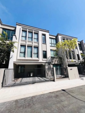 BH4323 ให้เช่า Luxury Townhome 3 ชั้น บ้านกลางเมือง Classe สุขุมวิท 77 ใกล้ BTS อ่อนนุช