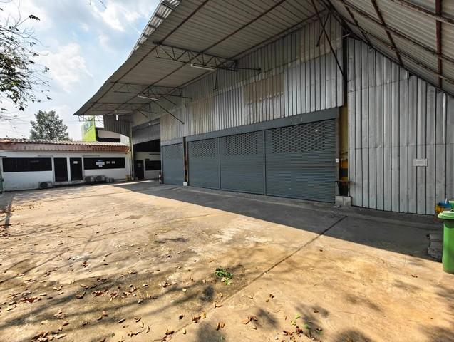 ให้เช่าโกดัง 2300 ตร.ม. ซ.วิภาวดีรังสิต 62 รถใหญ่เข้า-ออกได้ ใกล้สนามบินดอนเมือง