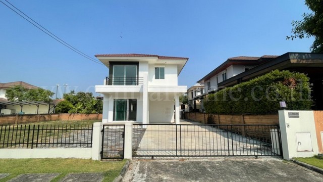 ราคาพิเศษ บ้านเดี่ยว ฮาบิเทีย ปัญญาอินทรา 1 หลังใหญ่ พื้นที่กว้าง 117 ตารางวา บ้านใหม่ พร้อมอยู่