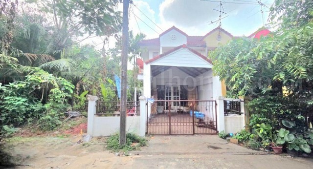 ทาวน์เฮ้าส์ ชื่นกมลนิเวศน์ 7 - พระยาสุเรนทร์ 35 หลังริม ราคาถูก