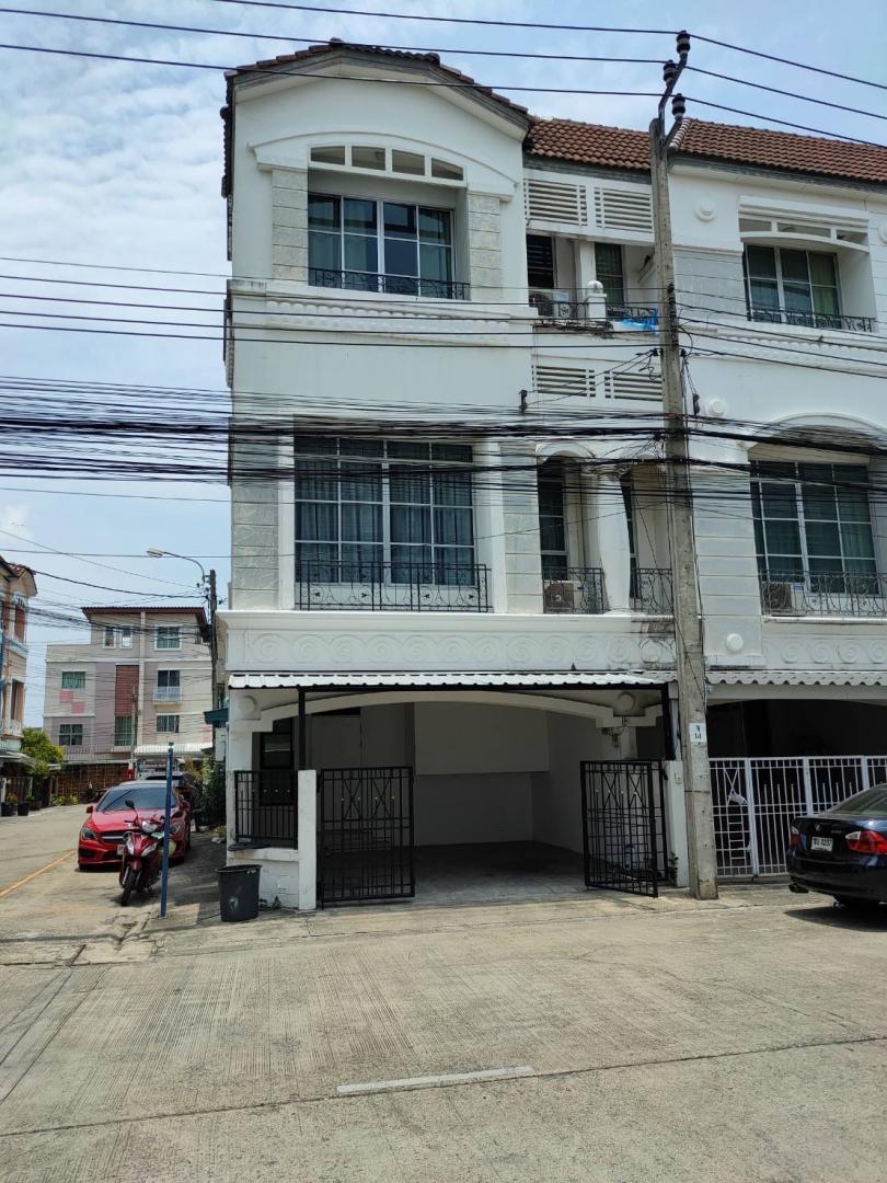 HR 6373 ให้เช่าทาวโฮม 3 ชั้นหลังมุม บ้านกลางเมือง ลาดพร้าว โยธินพัฒนา ประดิษฐมนูธรรม19 ใกล้ ห้างเซ็นทรัล อิสต์วิลล์