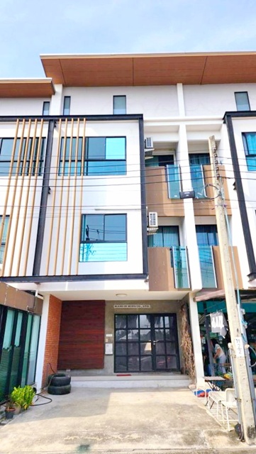 MEGAบางนา SUMMIT Windmill Golf ARL สุวรรณภูมิ 2.1 กม. ให้เช่าโฮมออฟฟิศ 3 ชั้น 265 ตร.ม. 23 ตร.วา. 3นอน ถูกที่สุดในบางนา 3 น้ำ