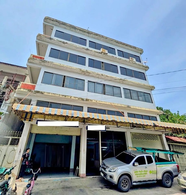 ให้เช่า 3คูหา 5ชั้น ใหญ่  50ตร.วา. 985ตร.ม. BTS วุฒากาศ 4.5กม. ถ.พระราม 2 จอมทอง วัดยายร่ม วัดสีสุก 16นอน 9น้ำต ลาดโอ๋เอ๋ 2กม.