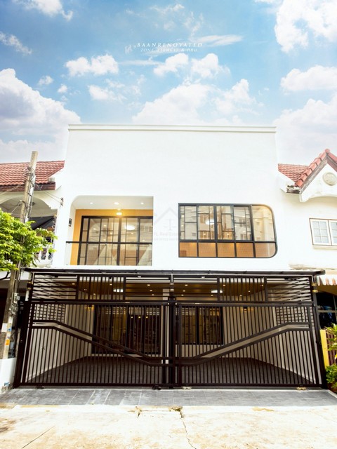 ขายทาวน์เฮ้าส์ 2 ชั้นหลังใหญ่ รีโนเวทใหม่ Minimal Style หมู่บ้านประชากรไทย ลาดพร้าว93 หน้ากว้างถึง 8 เมตร